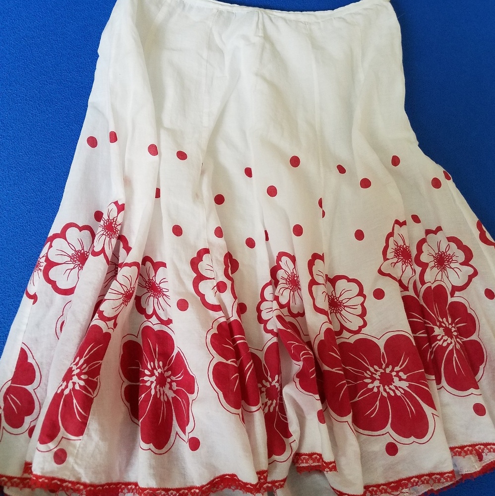 Light Weight Flowing Skirt